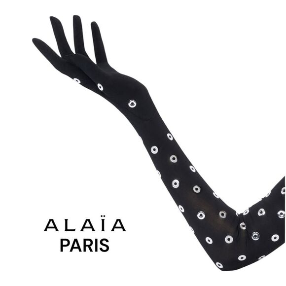 ALAÏA Eyelet Gloves in‎ Noir & Argent - Picture 1 of 12